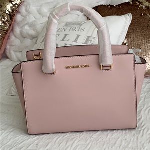 🎉HP🎉Micheal Kors Medium Selma Satchel
